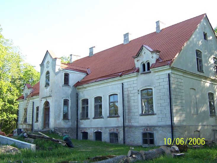 Hatu mõis